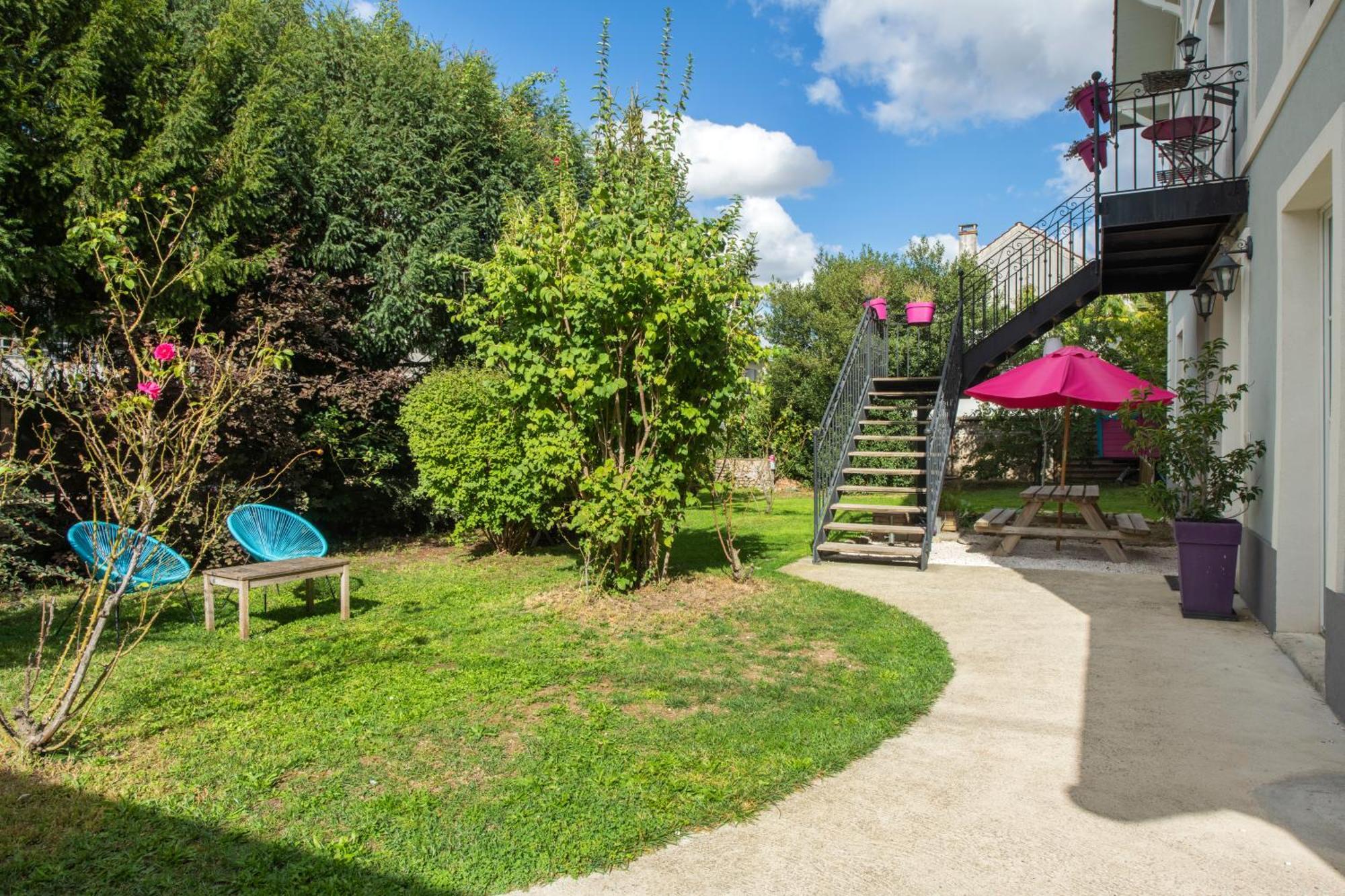 Roulotte Insolite Avec Terrasse Proche Paris Noisy-le-Grand Dış mekan fotoğraf